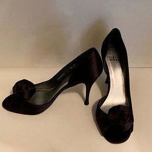 Stuart Weitzman black dress heels size 8.5M